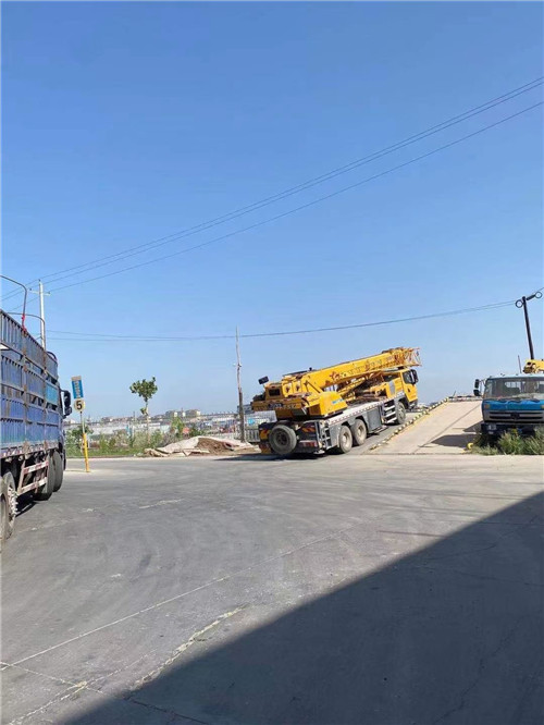 茅箭区25吨吊车的租赁价格大概是多少？